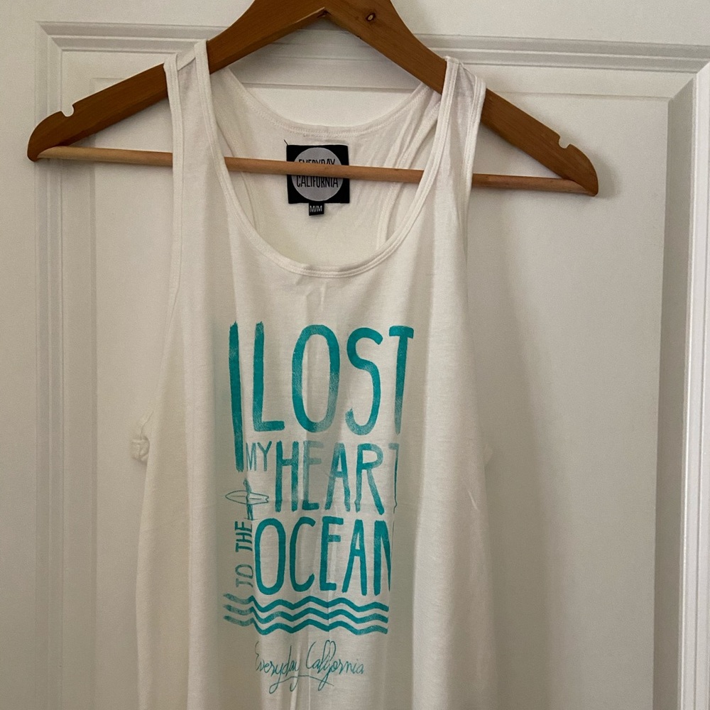 NWOT I Lost My Heart to the Ocean Linen Blend Tank